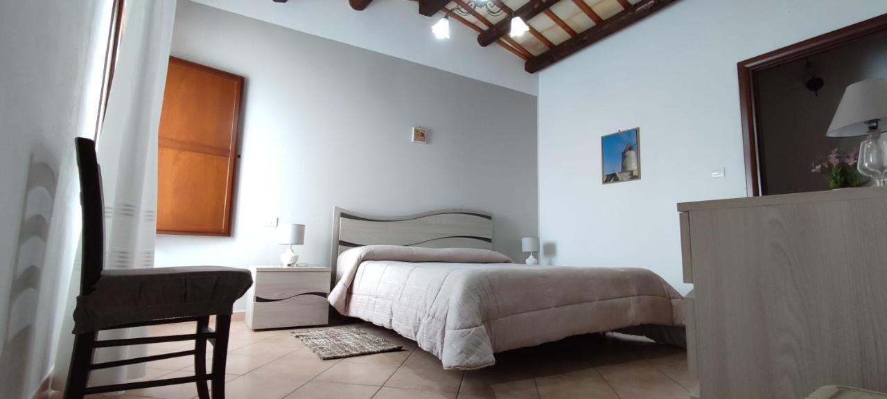 Casolare Nelle Saline Bed & Breakfast Torre Nubia ภายนอก รูปภาพ